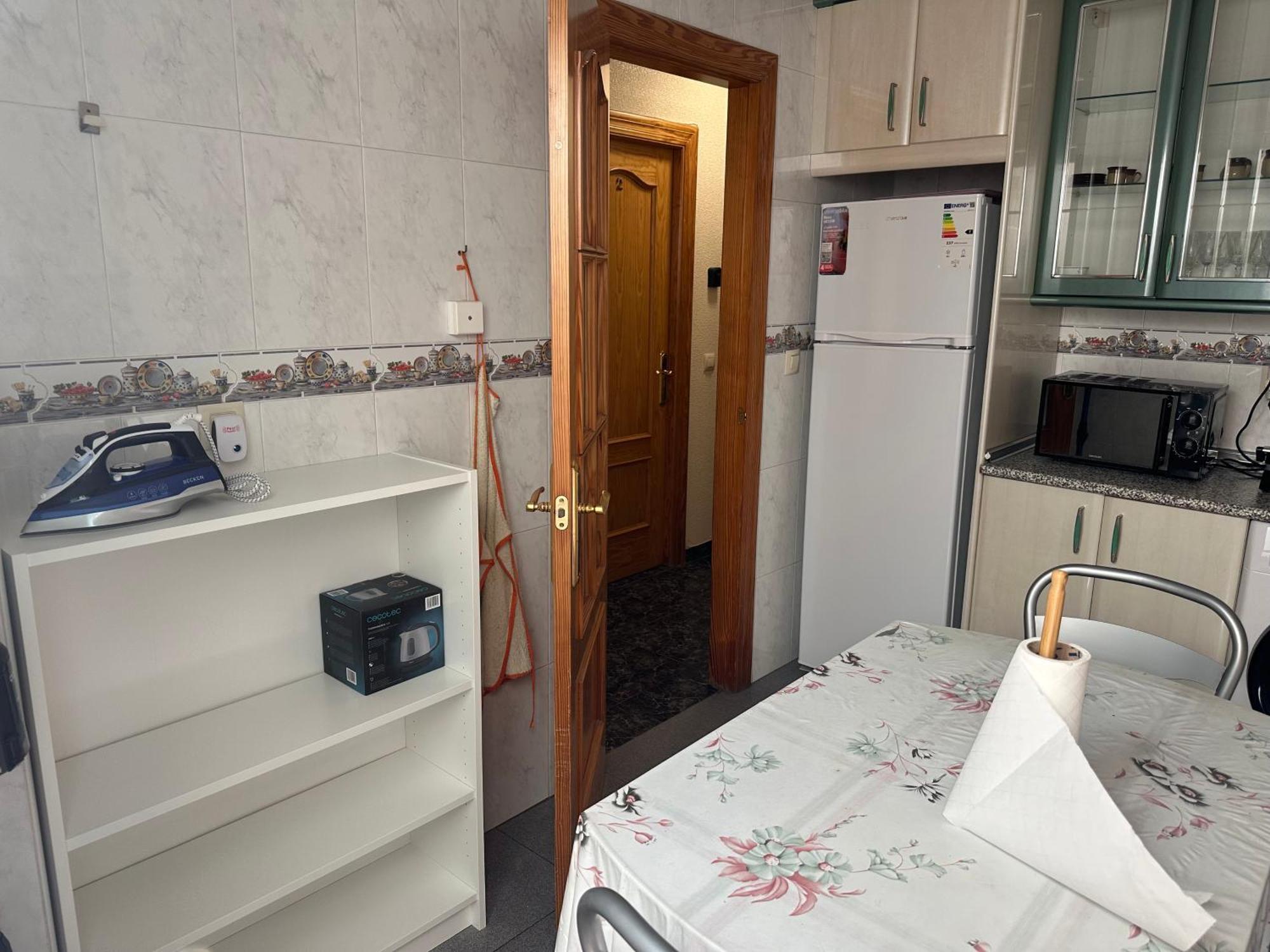 Almeria Centro Habitacion Privada En Apartamento Compartido Εξωτερικό φωτογραφία