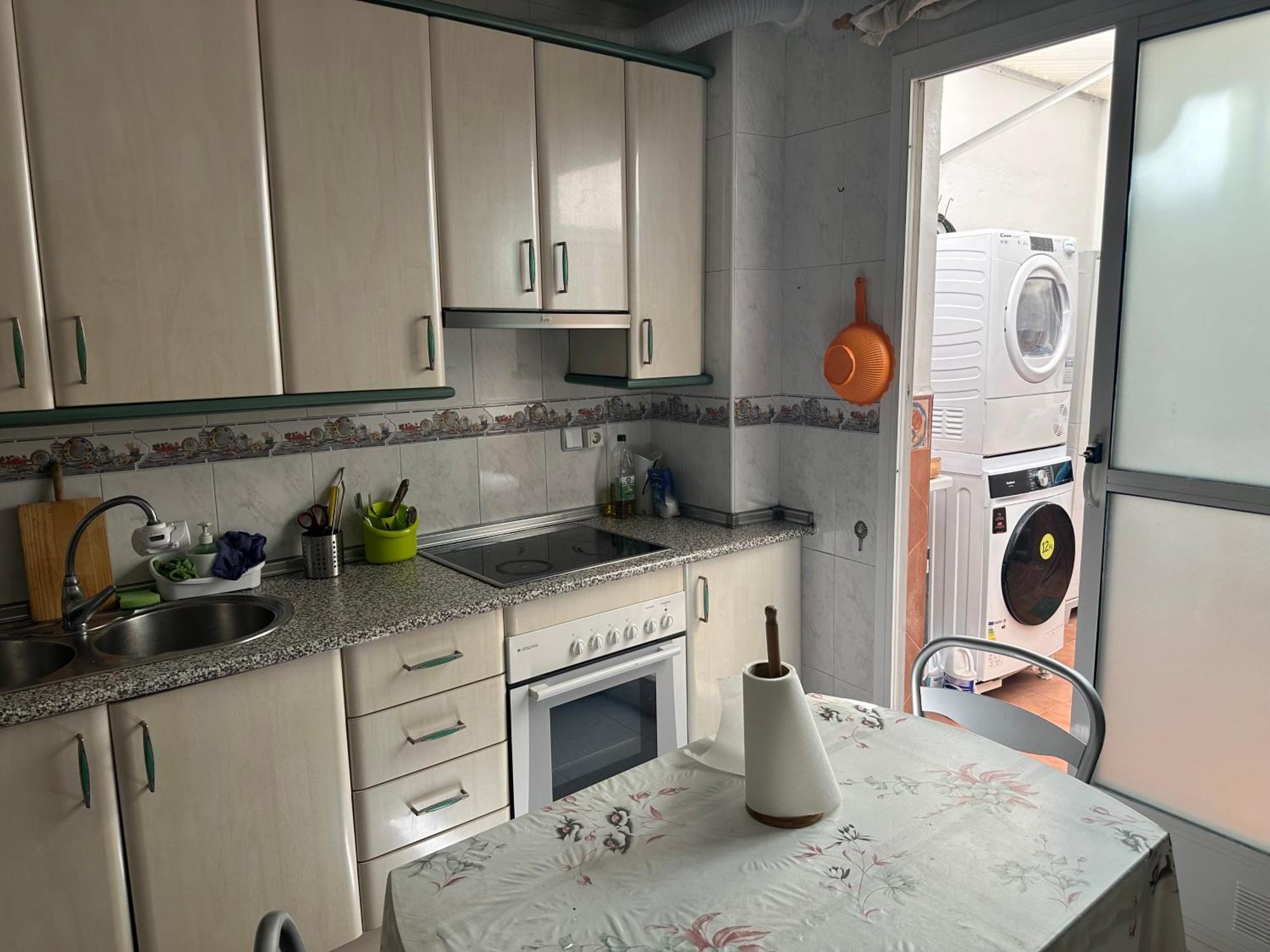Almeria Centro Habitacion Privada En Apartamento Compartido Εξωτερικό φωτογραφία
