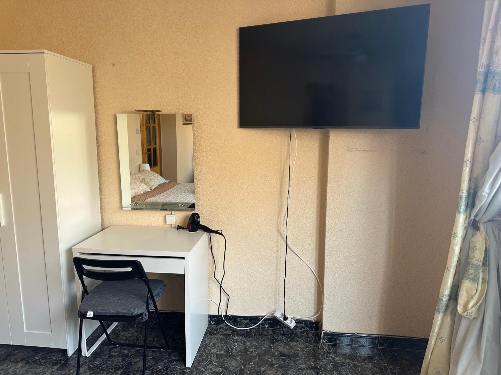 Almeria Centro Habitacion Privada En Apartamento Compartido Εξωτερικό φωτογραφία