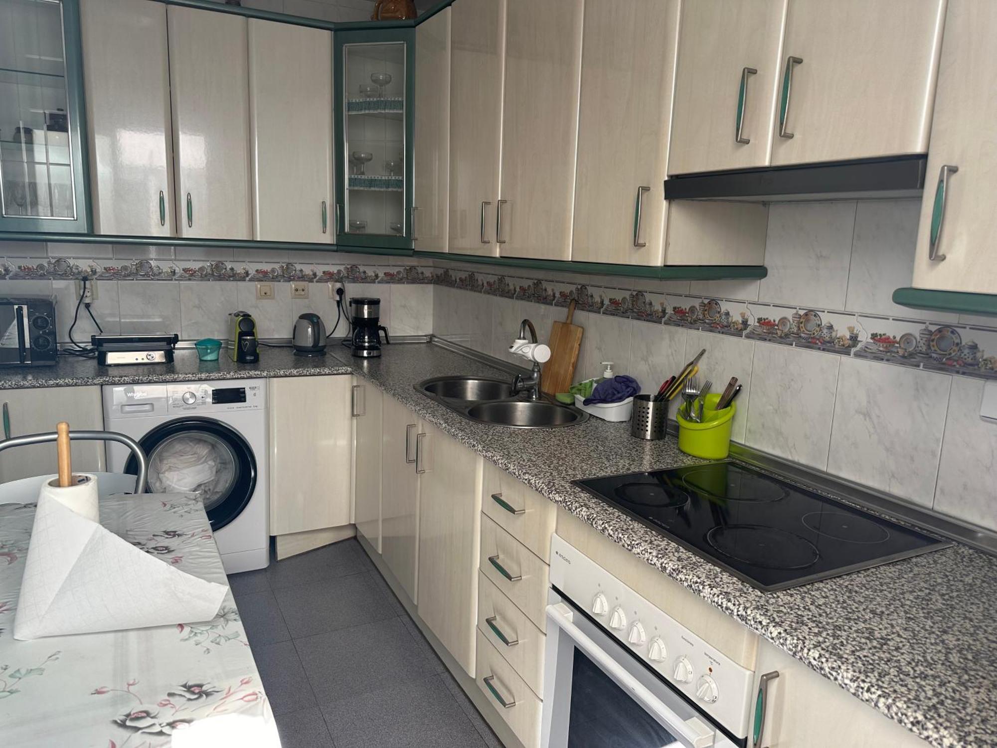 Almeria Centro Habitacion Privada En Apartamento Compartido Εξωτερικό φωτογραφία