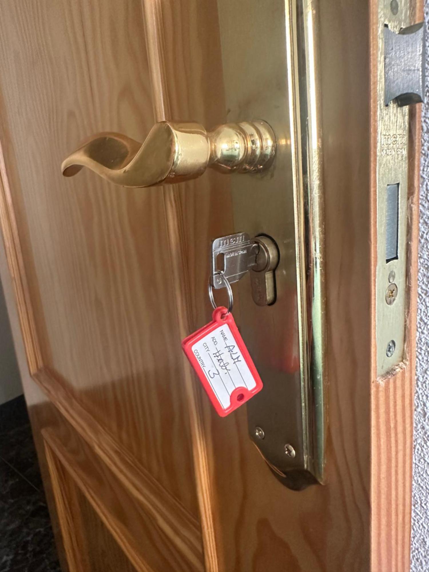 Almeria Centro Habitacion Privada En Apartamento Compartido Εξωτερικό φωτογραφία